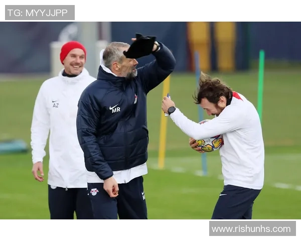 足球明星与球迷激烈冲突现场视频引发热议与讨论