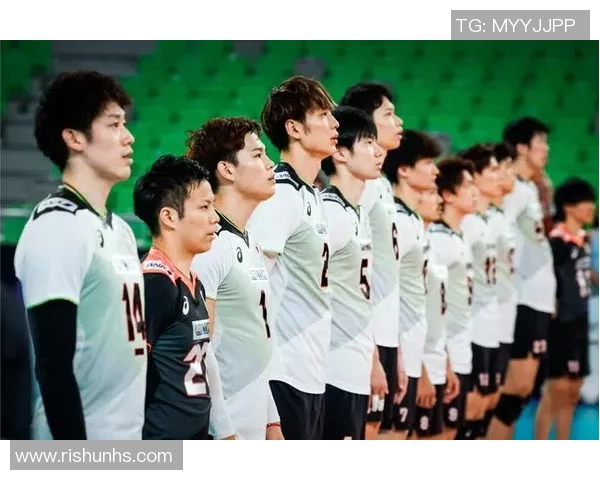 日本加盟足球明星的最新动态与球迷热议分析